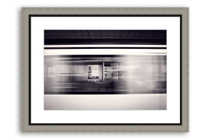 Moldura prata com preto para fotos | Quadro pronto