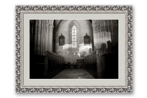 Moldura trabalhada prateada para quadros por medida | Quadro pronto